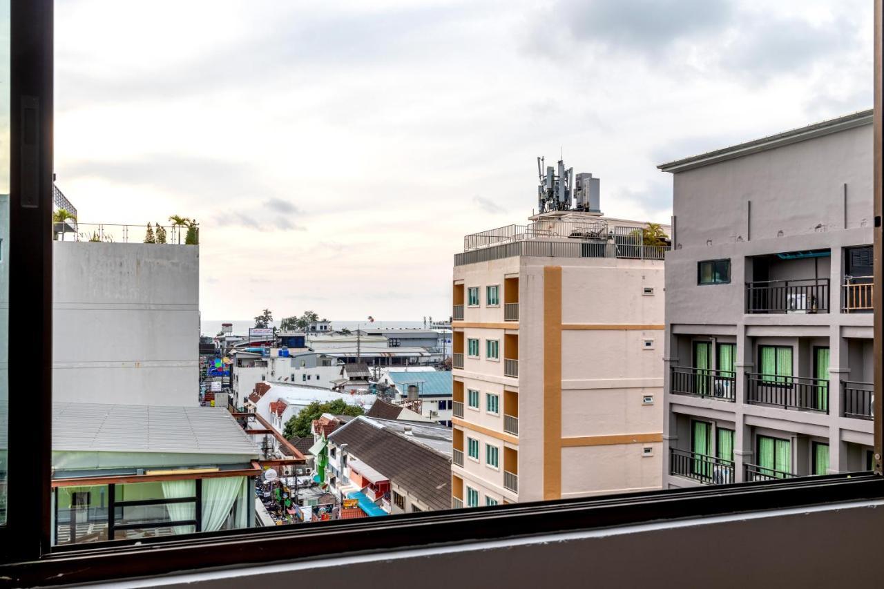 Jb Green Hotel Patong Exteriör bild