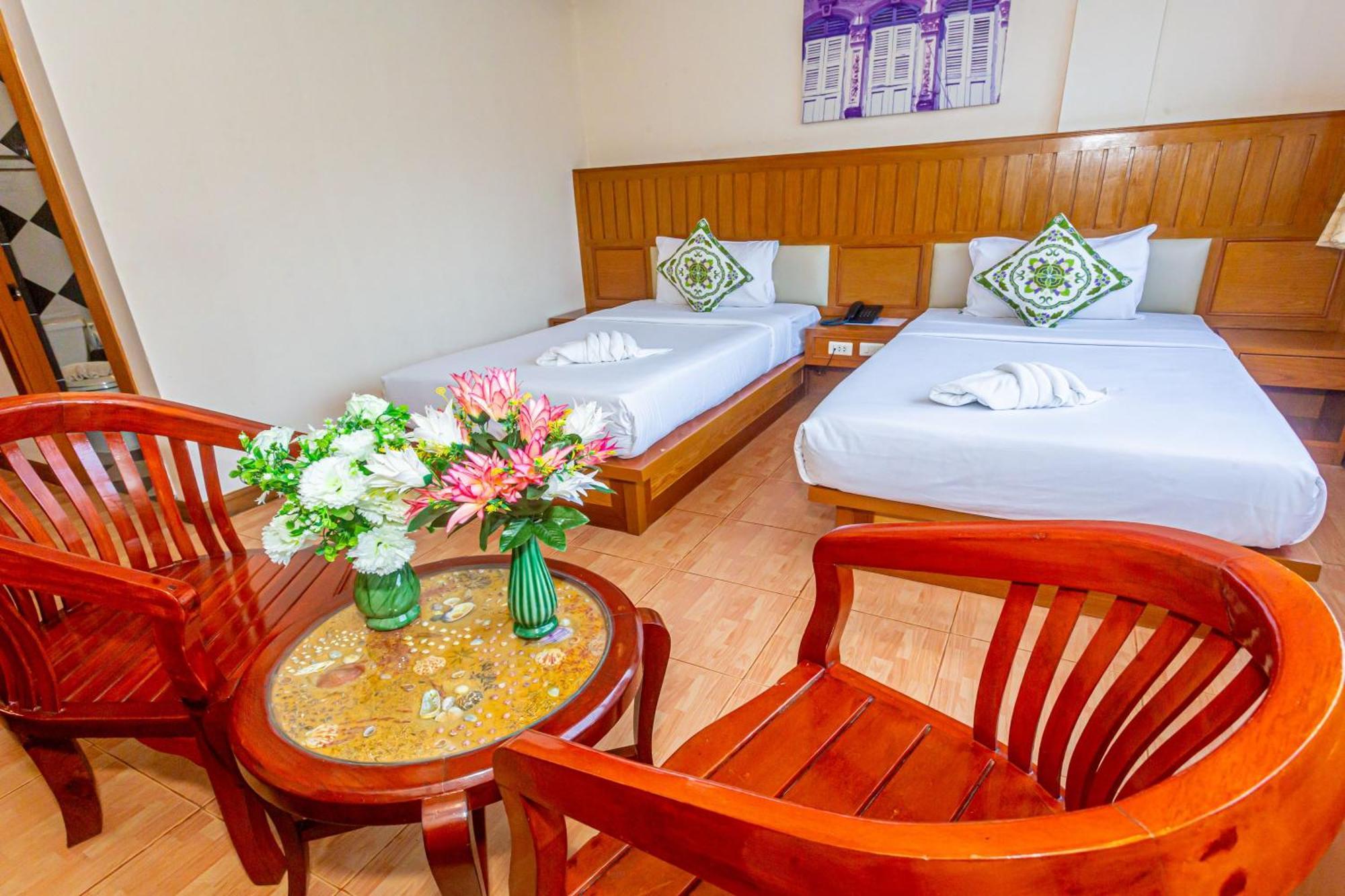 Jb Green Hotel Patong Exteriör bild