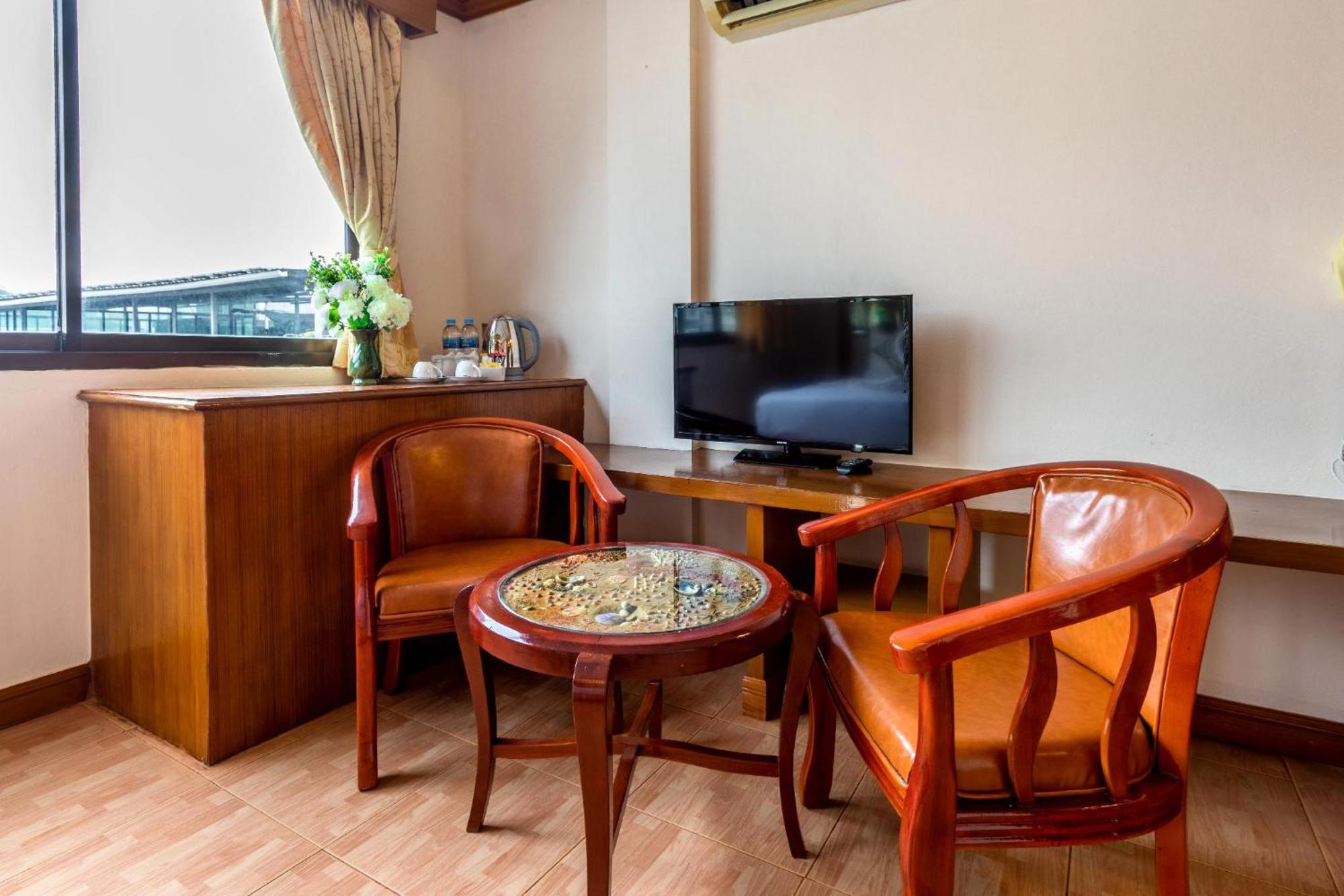 Jb Green Hotel Patong Rum bild